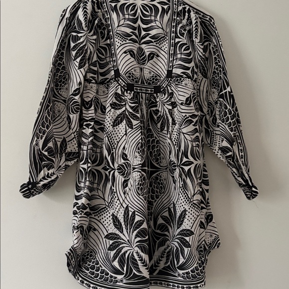 FARM RIO MONOCHROME LONG SLEEVE MINI DRESS- XS NWT - Picture 5 of 6